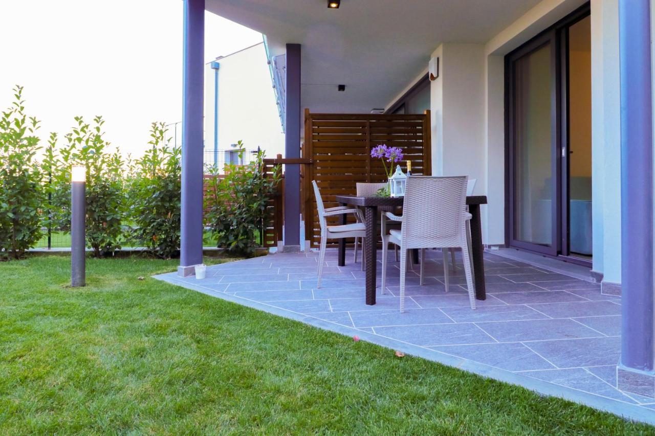 H11 Luxury 9A - Porto - Piscina - Jacuzzi Lägenhet Santo Stefano al Mare Exteriör bild